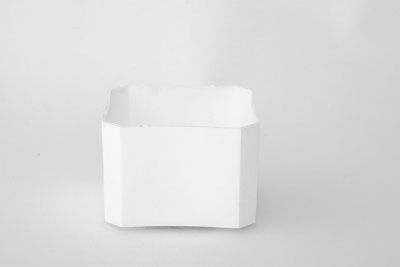 3.5" Plastic Centerpiece Planters in White