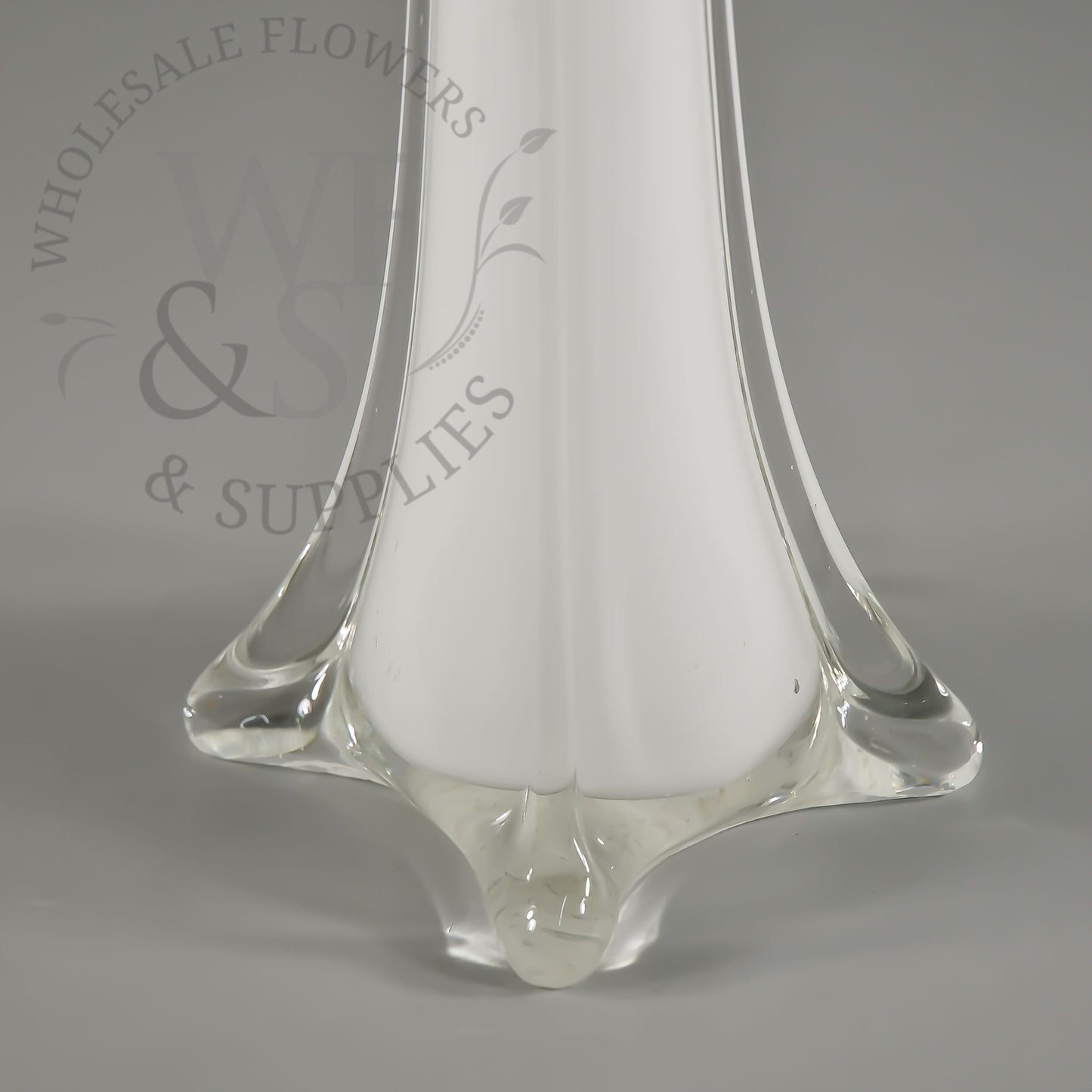 Glass Eiffel Tower Vases 20-inch in Clear, White, or Black. - Wholesale  Flowers and Supplies