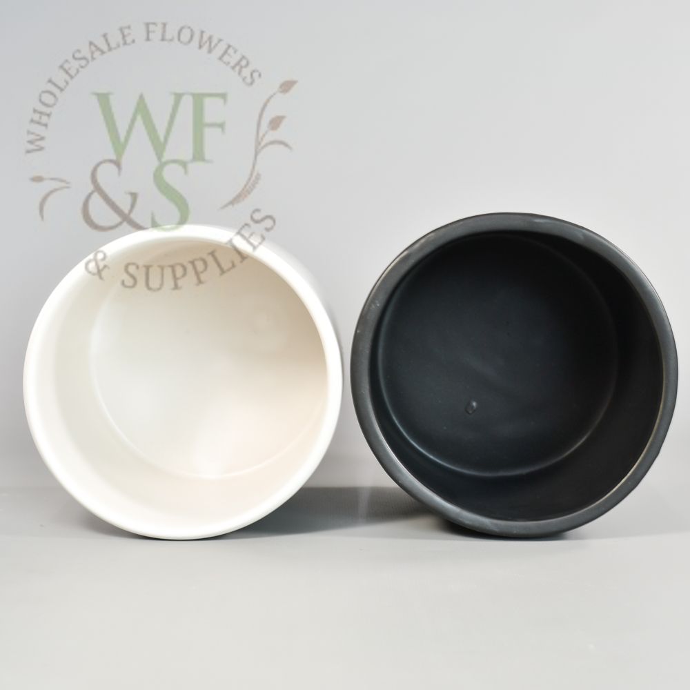Cylinder Ceramic Vase - 5x5 in Matte Black